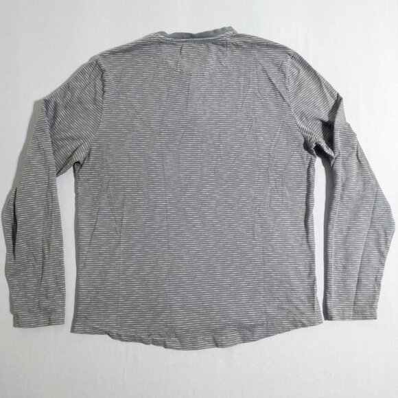 Original Penguin long sleeve crew neck pullover men's size L grey stripes patter - Picture 3 of 8